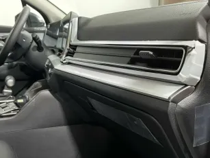 Kia  12