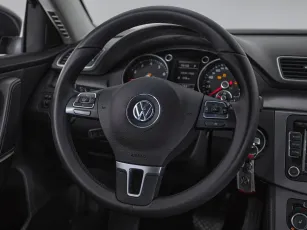 Volkswagen  9