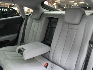 Audi  18