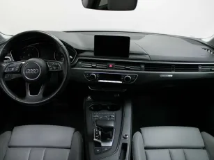Audi  9