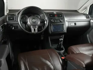 Volkswagen  6