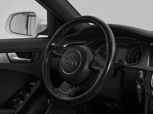 Audi  10