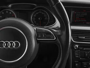 Audi  12
