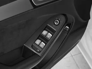 Audi  13