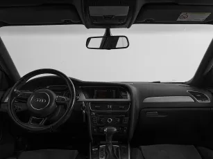 Audi  8