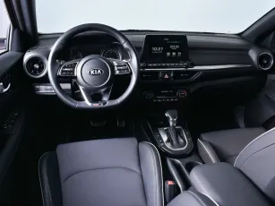 Kia  6