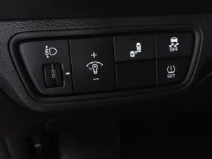 Kia  8
