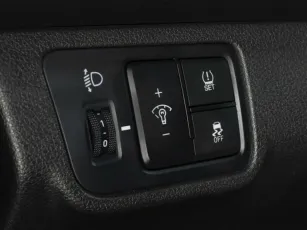 Hyundai  9