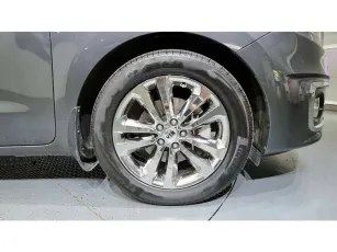 Kia  4