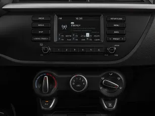 Kia  15