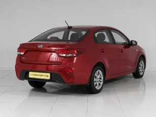 Kia  6