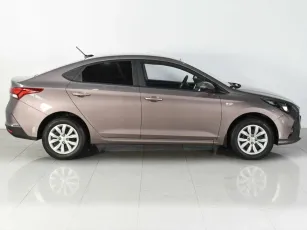 Hyundai  4