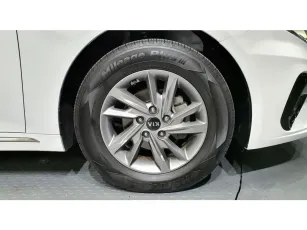 Kia  5