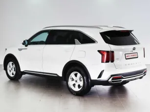 Kia  3