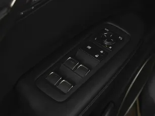 Lexus  11