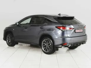 Lexus  3