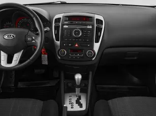 Kia  15