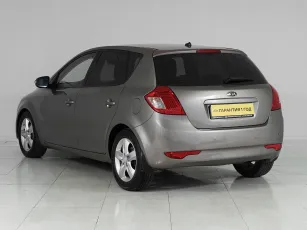 Kia  4