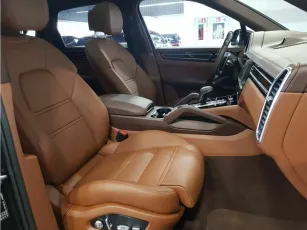 Porsche  19
