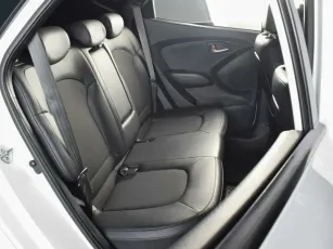 Hyundai  12