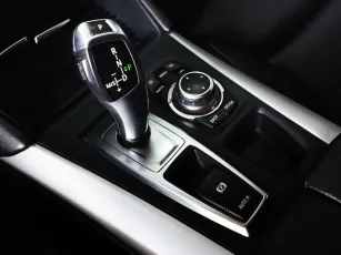 BMW  8