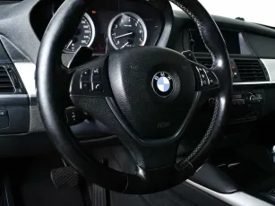 BMW  9