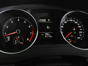 Volkswagen  8