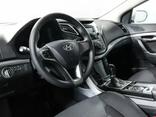 Hyundai  10