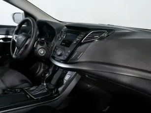 Hyundai  8
