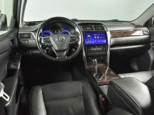 Toyota  6