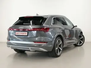 Audi  4