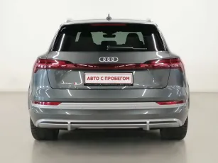 Audi  5