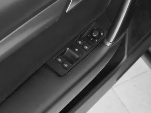 Volkswagen  13