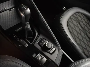 BMW  8