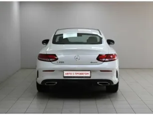 Mercedes-Benz  4