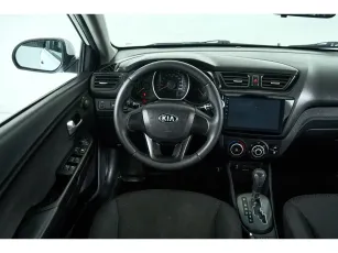 Kia  10