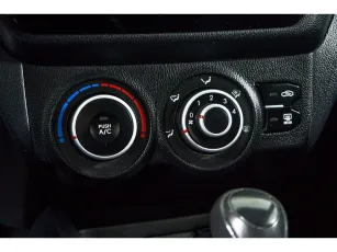 Kia  17