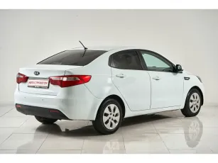 Kia  5