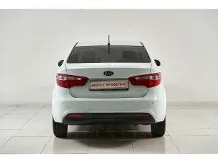 Kia  6