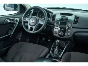 Kia  11