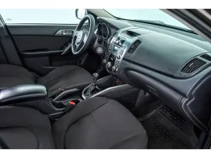 Kia  12