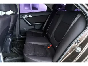 Kia  18