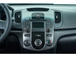 Kia  9