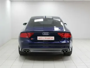 Audi  5