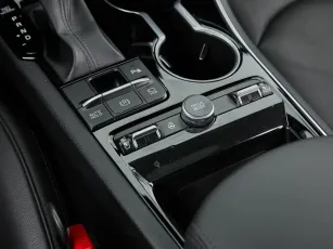 Kia  26
