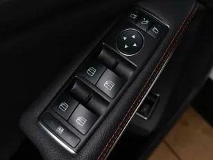 Mercedes-Benz  15