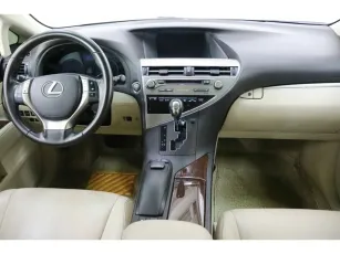 Lexus  10