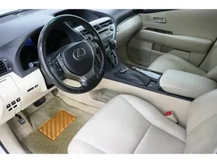 Lexus  13