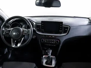 Kia  11