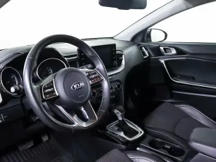 Kia  12